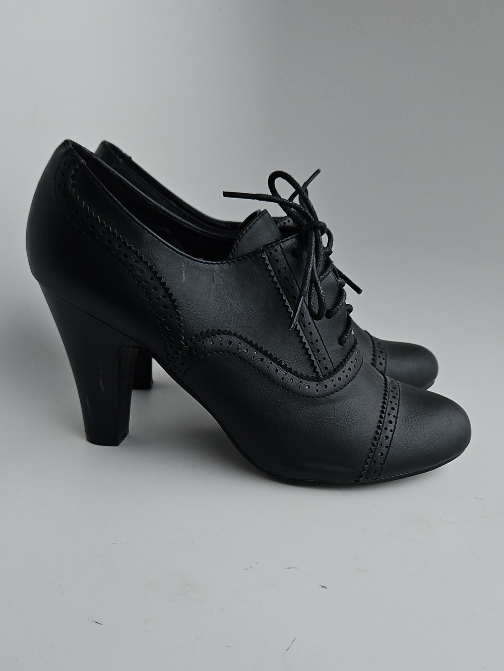 Lace-Up Brogue Heeled Oxford — Black